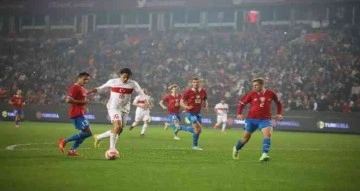 Hazırlık maçı: Türkiye: 1 - Çekya: 0 (İlk yarı)
