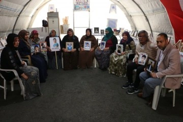 HDP önündeki ailelerin evlat nöbeti bin 334 gündür sürüyor