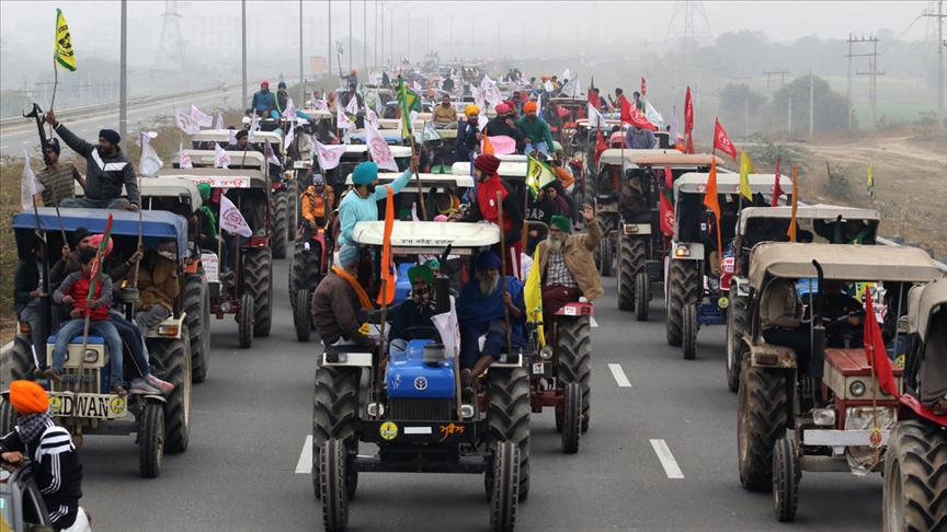 Hindistan'da protestocu çiftçilerle hükümet arasında 8. tur görüşmelerinden de sonuç alınamadı