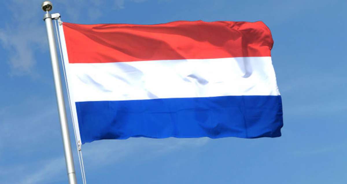 Hollanda Parlamentosu, bomba ihbarı üzerine tahliye edildi