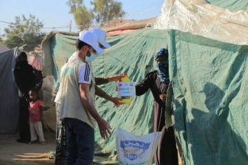 İDDEF'ten Yemen'de Kumanya Dağıtımı