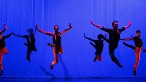 İDOB'un modern dans topluluğu MDTİst 'Yeni Hayat' dans gösterisiyle izleyiciyle buluş