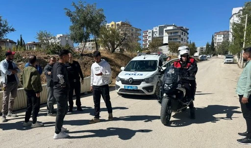 İki grup arasında bıçaklı kavga: 1 ağır yaralı