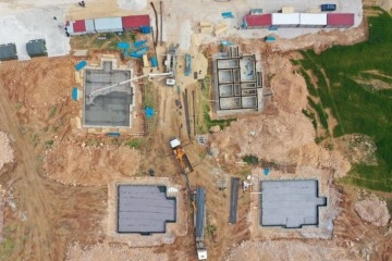 İkinci depremin merkezi Elbistan’da köy evlerinin temelleri yükseliyor