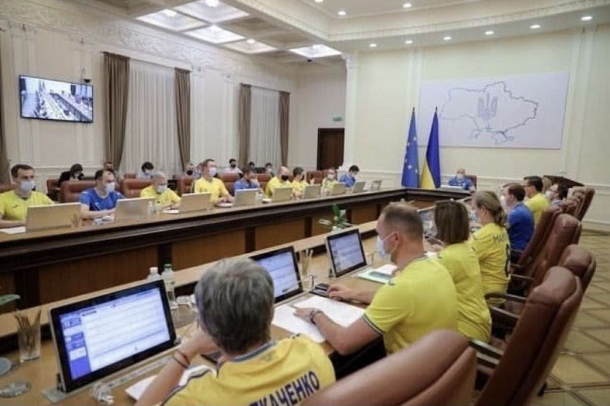 İlk kez çeyrek finale çıkan Ukrayna Milli Takımına, kabineden "formalı" destek