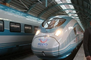 İlk seferine çıkan Yüksek Hızlı Tren Sivas’a ulaştı