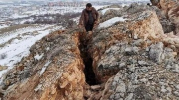 İnanılması güç görüntü! Malatya'da deprem dağı ikiye böldü