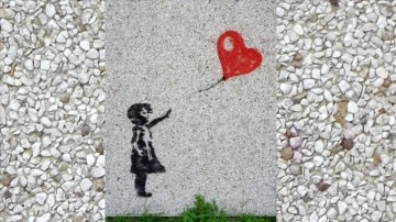 İngiliz sokak sanatçısı Banksy'nin parçalanan eseri 18,5 milyon sterline satıldı