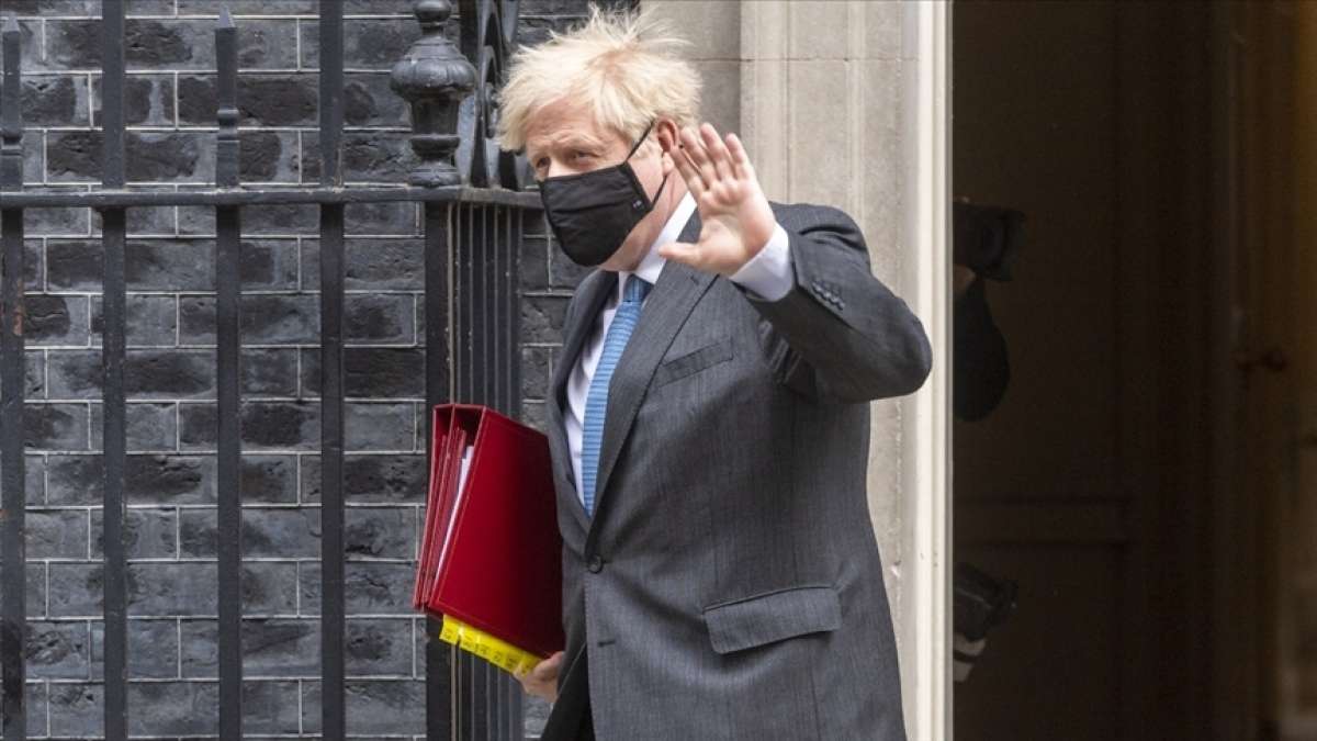 İngiltere Başbakanı Johnson, BBC'nin sahte belge üretmesine ilişkin rapor hakkında çok endişeli