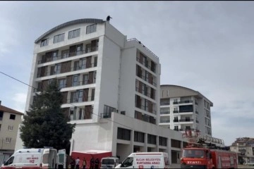 İntiharkolik Hasan s&ouml;z&uuml;nde durmadı, 85'inci defa &ccedil;atıya &ccedil;ıktı