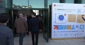 İpekyolu Kariyer Fuarı kapılarını açtı