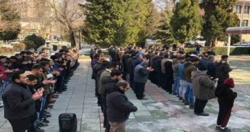 Irak Türkmenleri, felakette hayatını kaybedenler için gıyabi cenaze namazı kıldı
