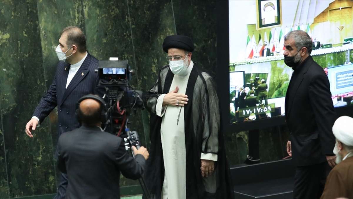 İran Cumhurbaşkanı Reisi: Baskı ve yaptırım siyaseti İran'ı yasal hakkından vazgeçiremeyecek