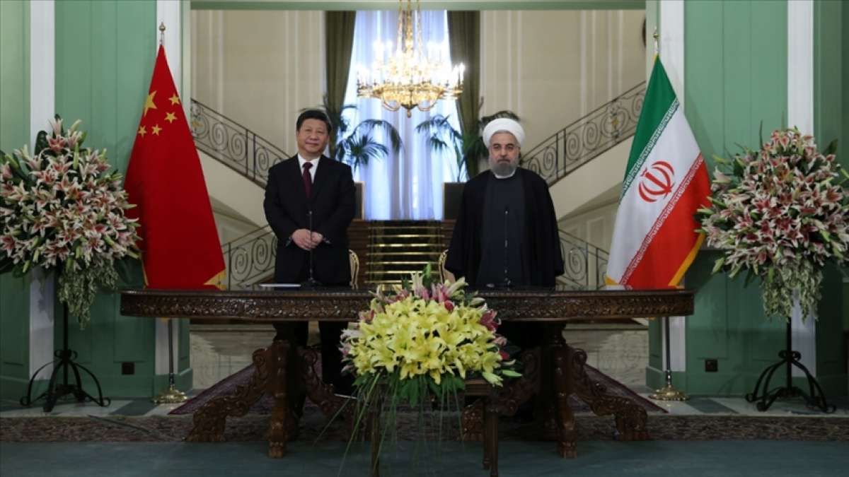 İran Cumhurbaşkanı Ruhani ile Çin Devlet Başkanı Şi 'nükleer anlaşmayı' görüştü