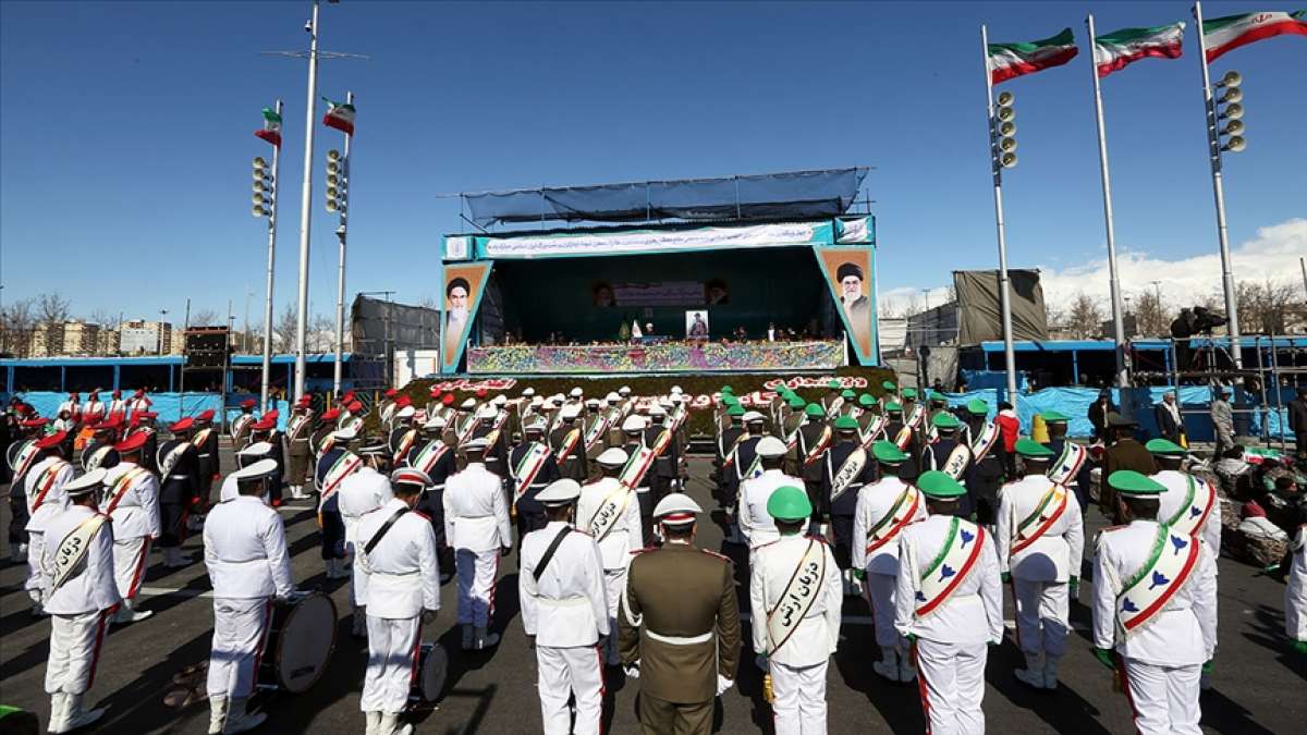İran devrimi 42. yılına ABD yaptırımlarıyla girdi
