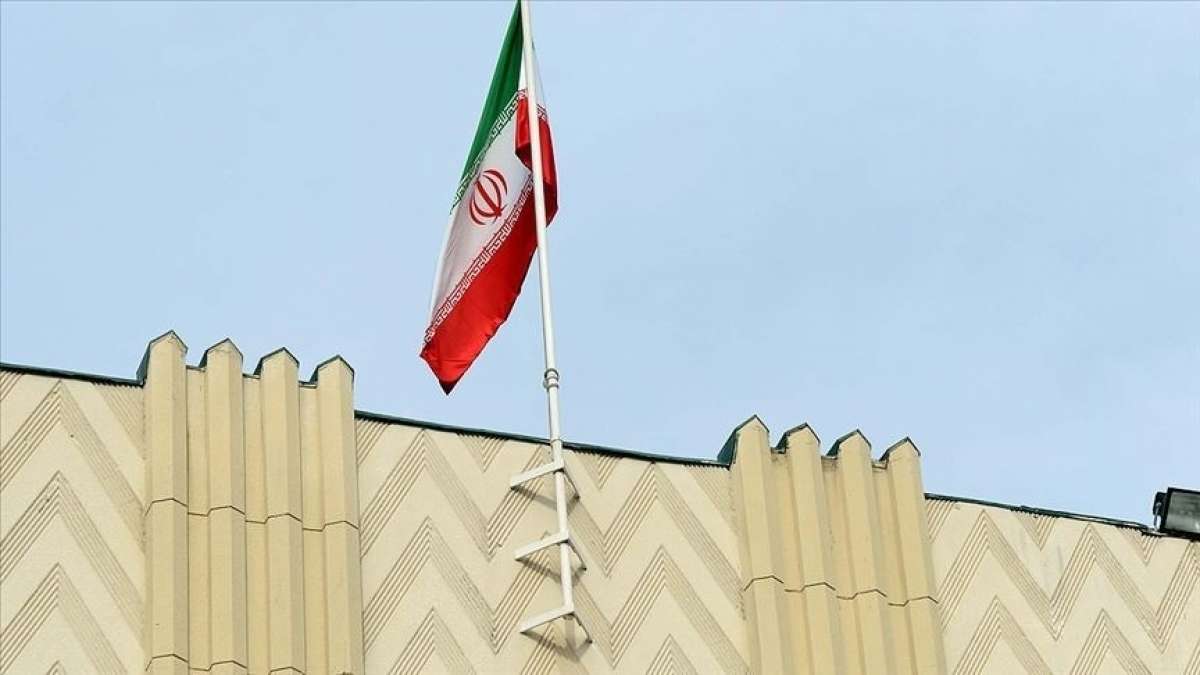İran, diplomatik gerilimlere rağmen tüm yaptırımların kaldırılacağını düşünüyor