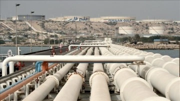 İran günlük petrol üretimini 100 bin varil artışla 3,4 milyon varile çıkaracağını duyurdu