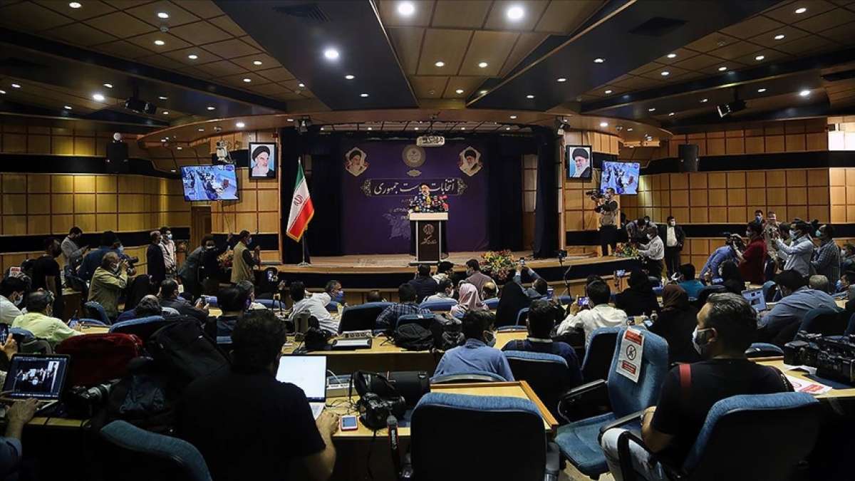 İran'da 13. dönem cumhurbaşkanlığı seçimlerinde yarışacak 7 aday belli oldu