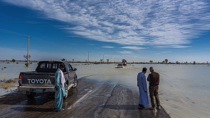 İran'ın güneyinde meydana gelen sel felaketinde ölü sayısı 7'ye yükseldi