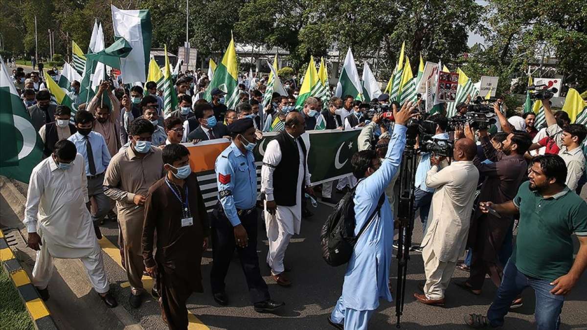 İslamabad'da Cammu Keşmir halkı ile dayanışma yürüyüşü gerçekleştirildi