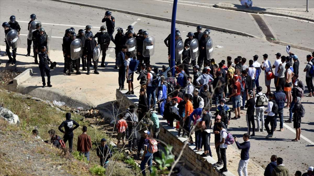 İspanya, Fas'tan gelen düzensiz göçmenlerden 7 bin 800'ünü geri gönderdi