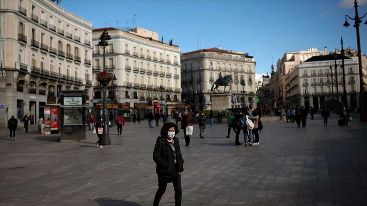 İspanya Kovid-19'un etkisiyle 2020'de turizmde en kötü yılını geçirdi
