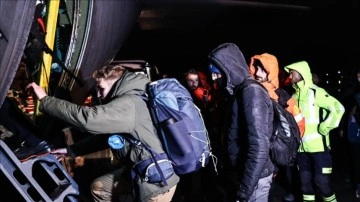 İspanya'dan gelen 46 kişilik arama kurtarma ekibi İstanbul’dan Adıyaman'a gitti