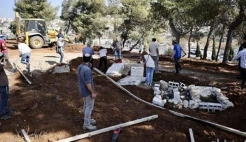 İsrail Kudüs&rsquo;teki Müslüman mezarlığında park yapım çalışmasına başladı
