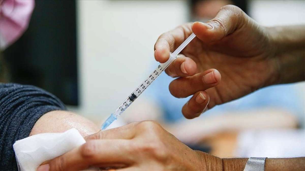 İsrail medyası: Filistin'e 2 bin doz Kovid-19 aşısı teslim edildi