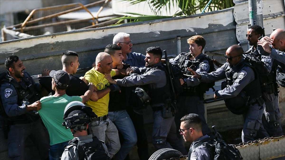 İsrail polisi Doğu Kudüs'teki yıkım sırasında Filistinlilere müdahale etti: 6 yaralı