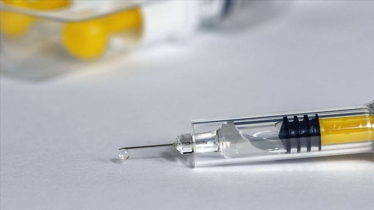 İsrail, sağlık çalışanlarının aşılanması için Filistin'e 5 bin doz Kovid-19 aşısı verecek