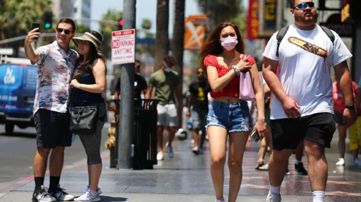 İsrail'de delta varyantı alarmı! Kapalı alanlardaki maske takma zorunluluğu geri döndü