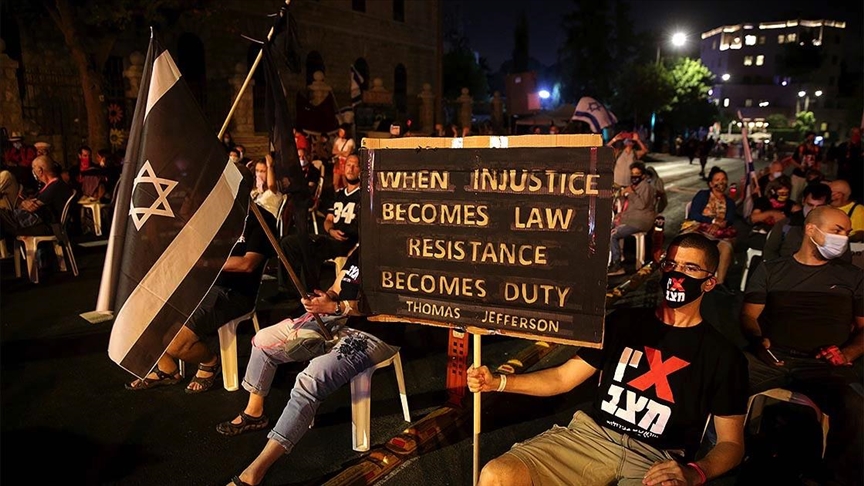 İsrail'de Netanyahu'nun istifasını istemek için düzenlenen gösteriler 8. ayına girdi