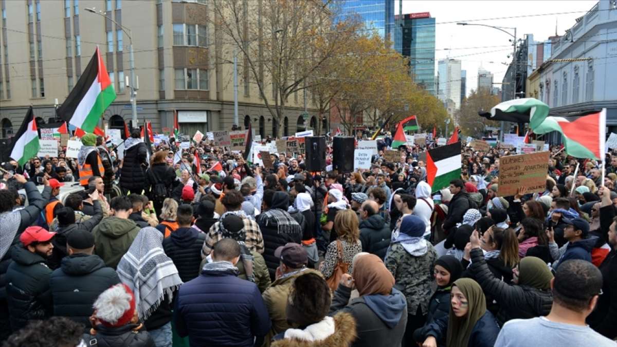 İsrail'in Filistin'e yaptığı saldırılar Avustralya'da protesto edildi