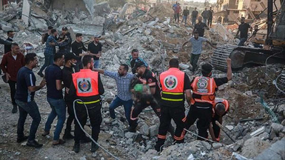 İsrail'in Filistinlilere yönelik saldırılarında hayatını kaybeden çocukların sayısı 43'e y