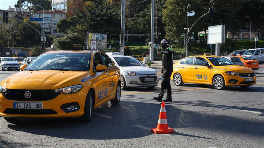 İstanbul Taksiciler Esnaf Odası: 'Uber geri dönüyor' açıklamaları doğru değil
