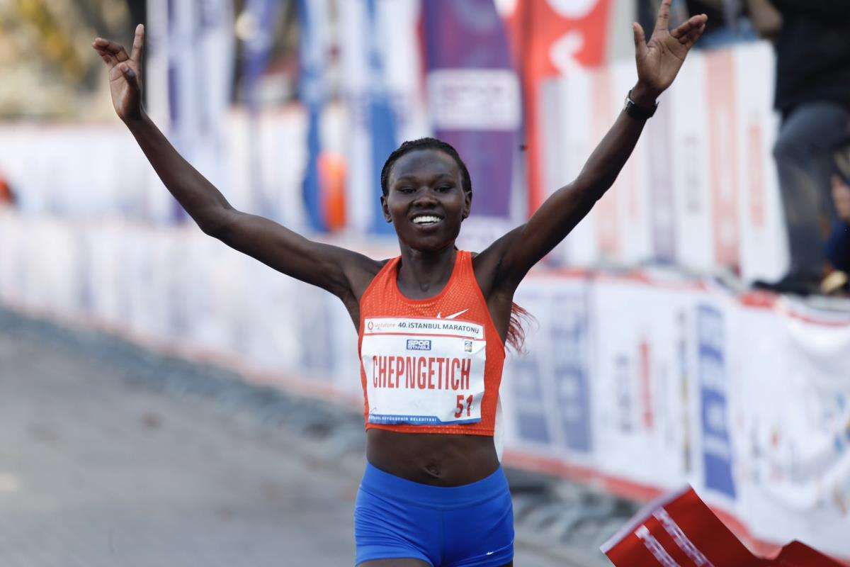 İstanbul Yarı Maratonu'nda Ruth Chepngetich dünya rekoru kırdı, Türkiye de tarihe geçti