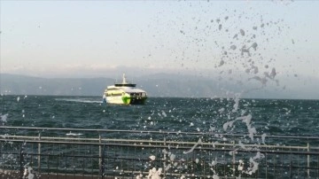 İstanbul'da deniz ulaşımına lodos engeli!