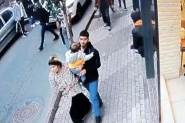 İstanbul’da durak çalışanına “Taksi niye yok” dayağı