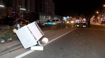 İstanbul'da feci kaza: Önce yayaya sonra da mobese direğine çarptı!