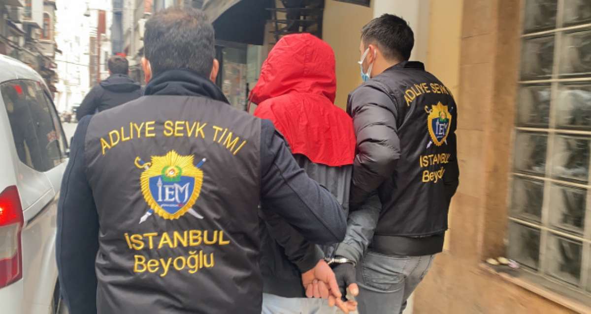 İstanbul'da “örümcek adam” gibi binaya tırmanan hırsız tutuklandı