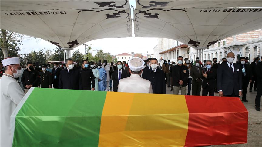 İstanbul’da vefat eden eski Mali Cumhurbaşkanı Toure için cenaze töreni düzenlendi