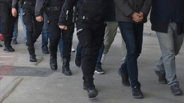 İstanbul’daki FETÖ operasyonunda 4 kişi yakalandı