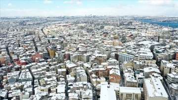 İstanbul'daki hakim ve savcılar hava koşulları nedeniyle iki gün idari izinli sayılacak