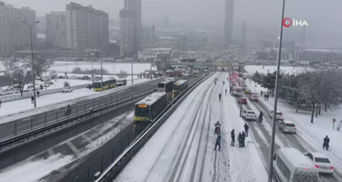 İstanbulluların kar çilesi kamerada