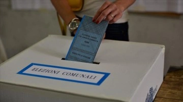İtalya'da yarın kısmi yerel seçim yapılacak