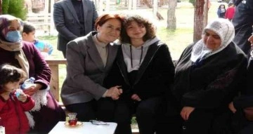İYİ Parti Genel Başkanı Meral Akşener, Diyarbakır’da açıklamalarda bulundu