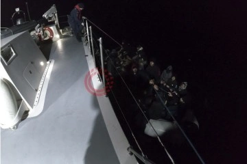 İzmir’de 39 göçmen kurtarıldı