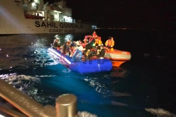 İzmir’de 42 göçmen yakalandı, 37 göçmen kurtarıldı