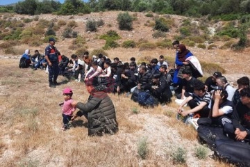 İzmir’de 475 düzensiz göçmen yakalandı